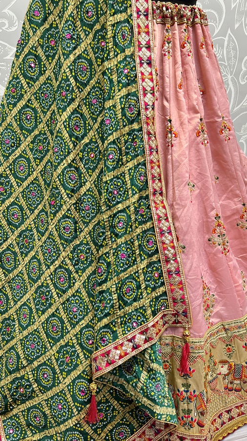 Hand Mirror Crafted Bandhani Print Pure Gadhwal silk Lehengacholi