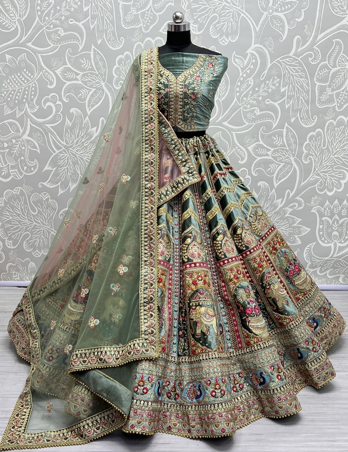 Fancy Designed Exclusive Party wear Lehengacholi Handwork Crafted 4.5 Meter Flair Collection