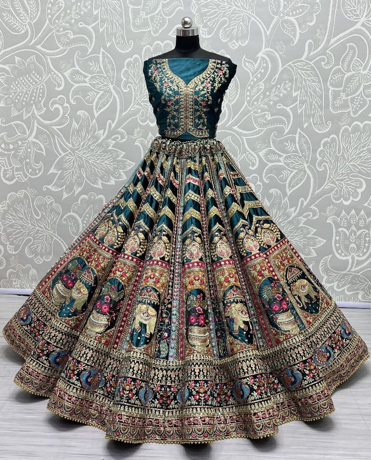 Handwork Velvet Crafted 4.5 Meter Flair Exclusive Party wear Lehengacholi