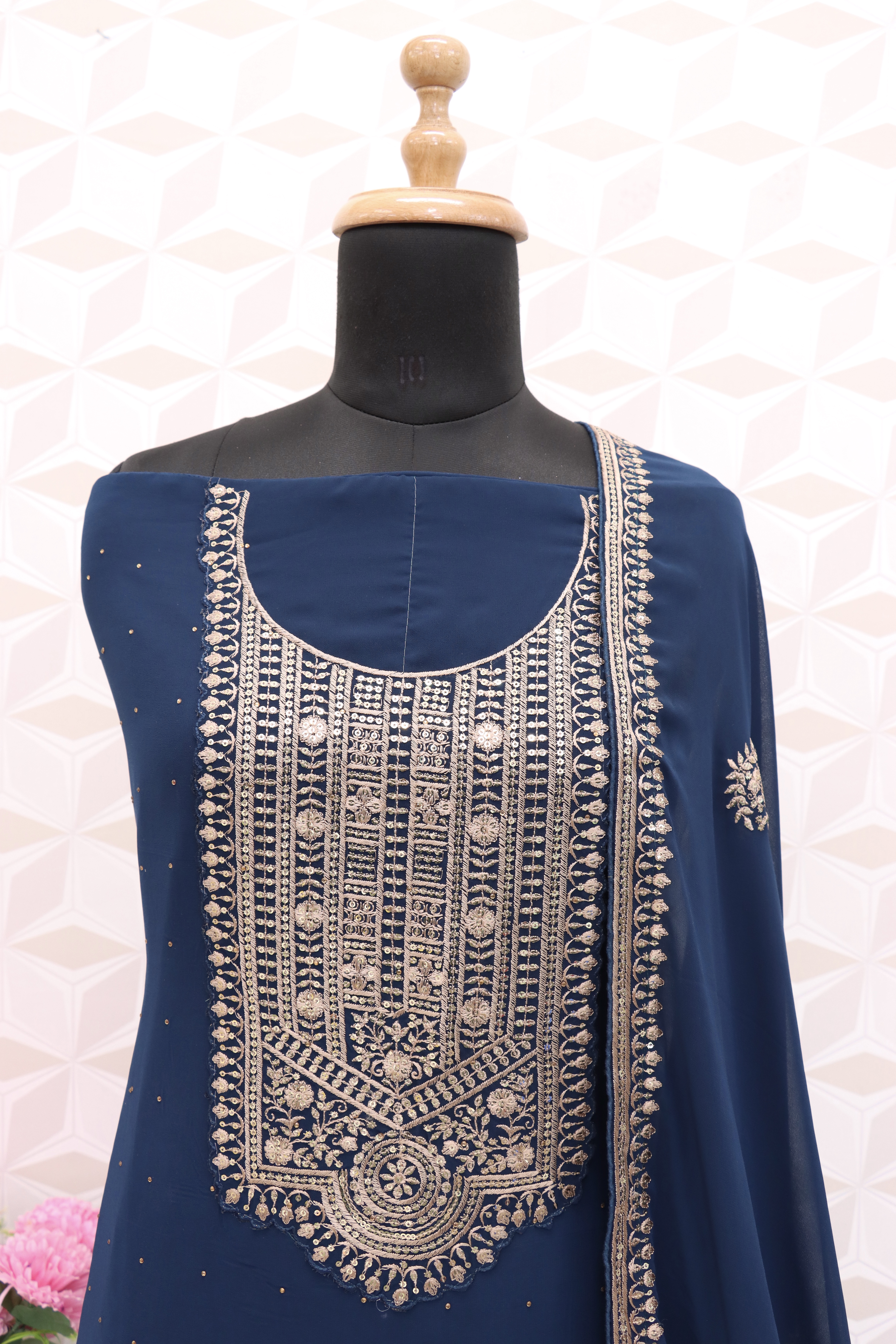 Navy blue Georgette Resham Pakistani Salwar Suit