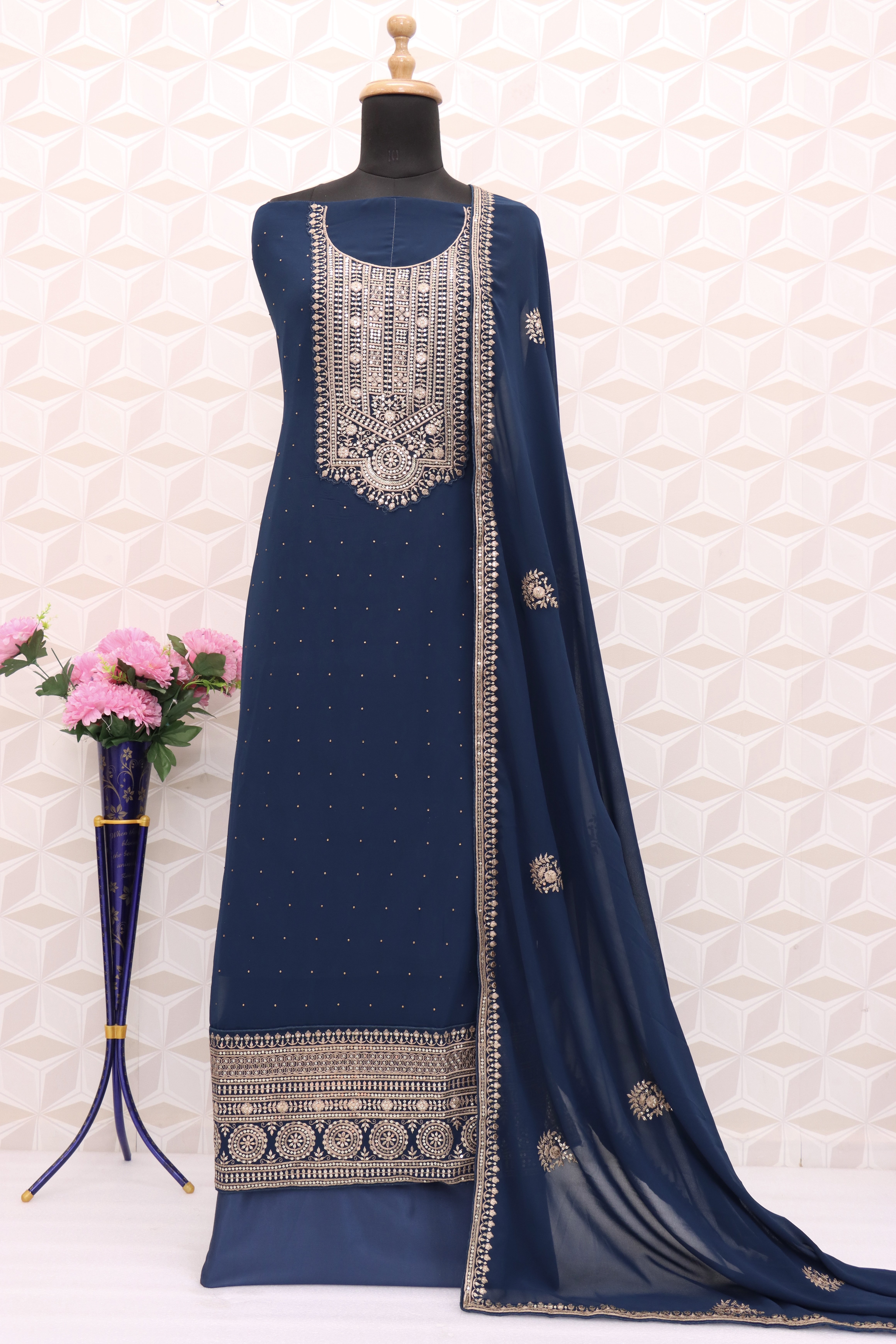 Navy blue Georgette Resham Pakistani Salwar Suit