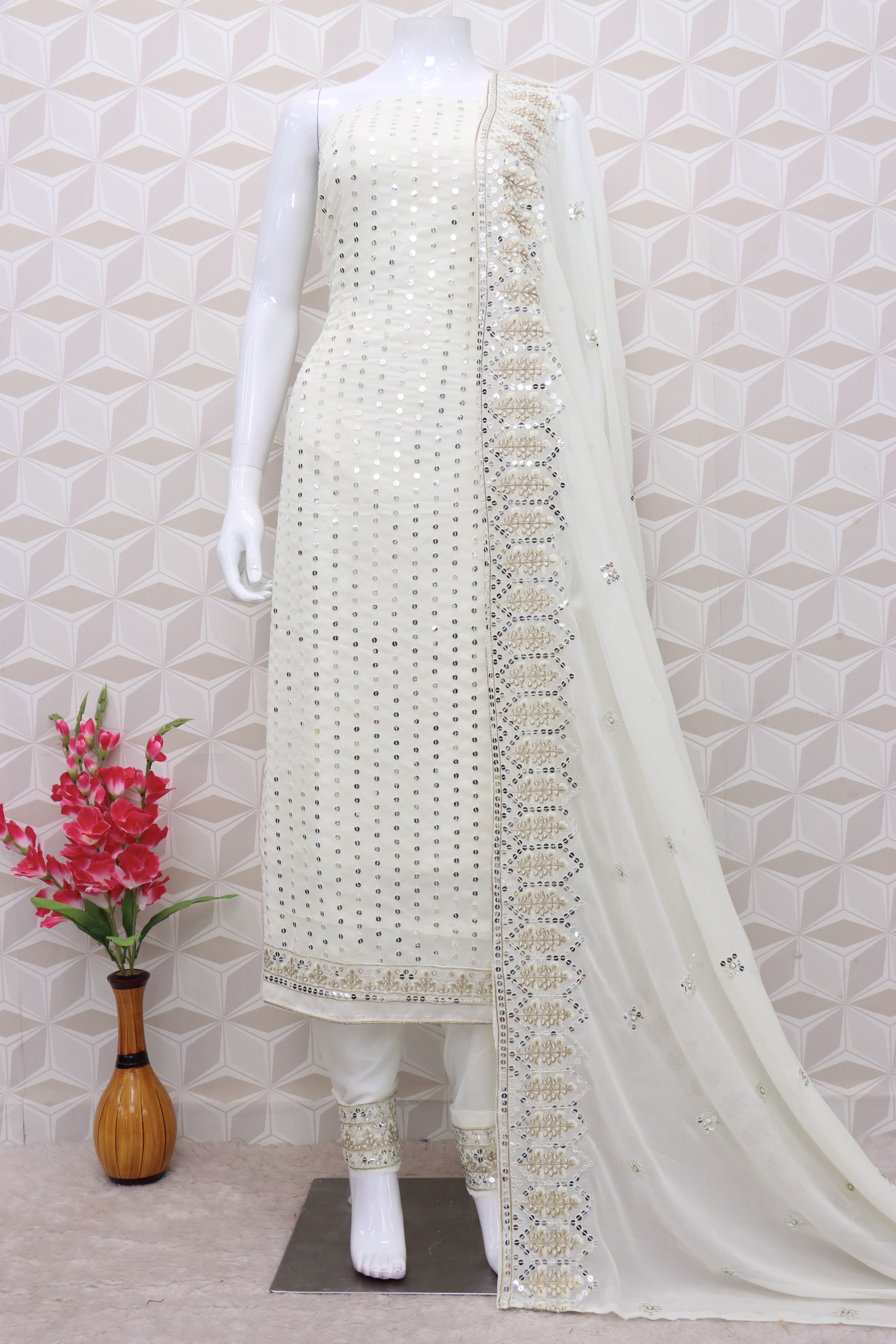 Off white Faux Georgette Pakistani Suit