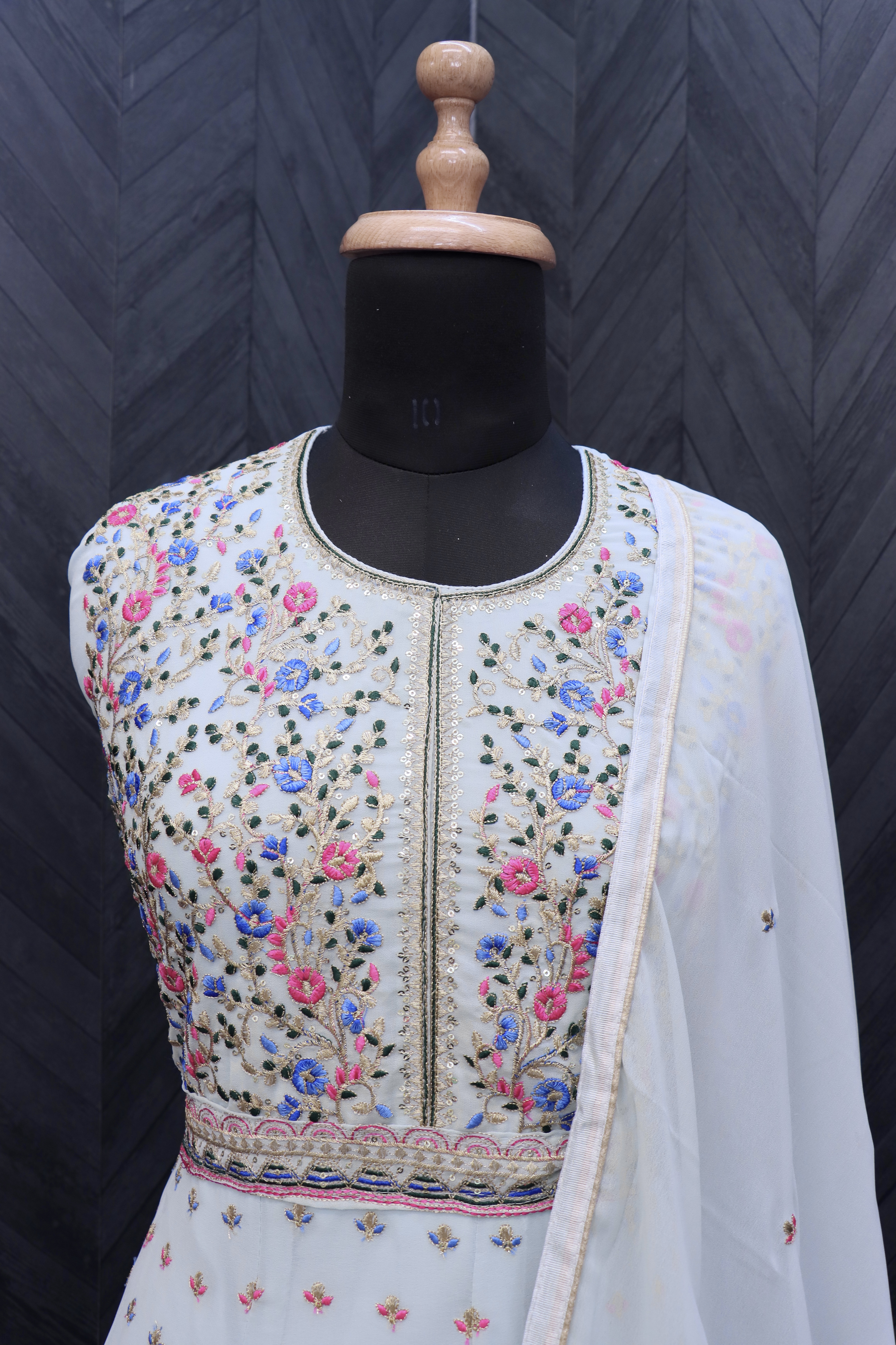 Embroidered Georgette Abaya Style Suit in light lilac